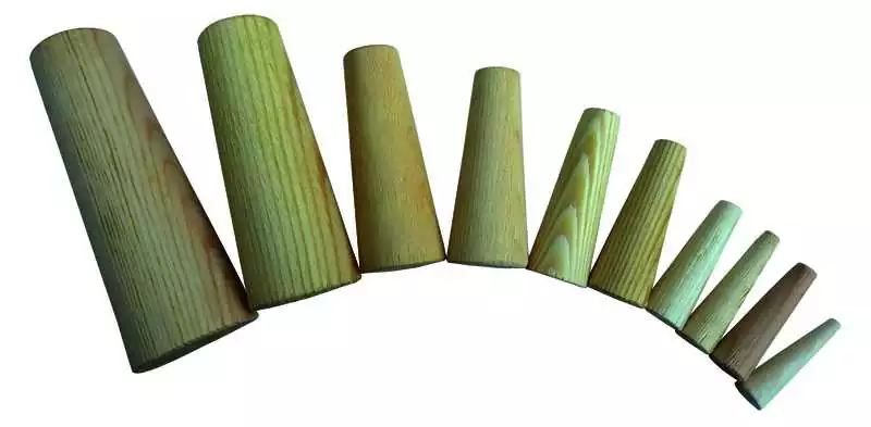 Usine Directe Jeu de 9 pinoches en bois de différents diamètres