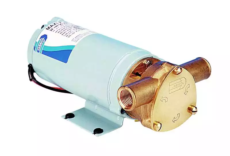 MAXI PUPPY 3000 pompe 24V S Débit 2 640 L/H Sortie 1/2‘‘ 10 Ampères Must-Have