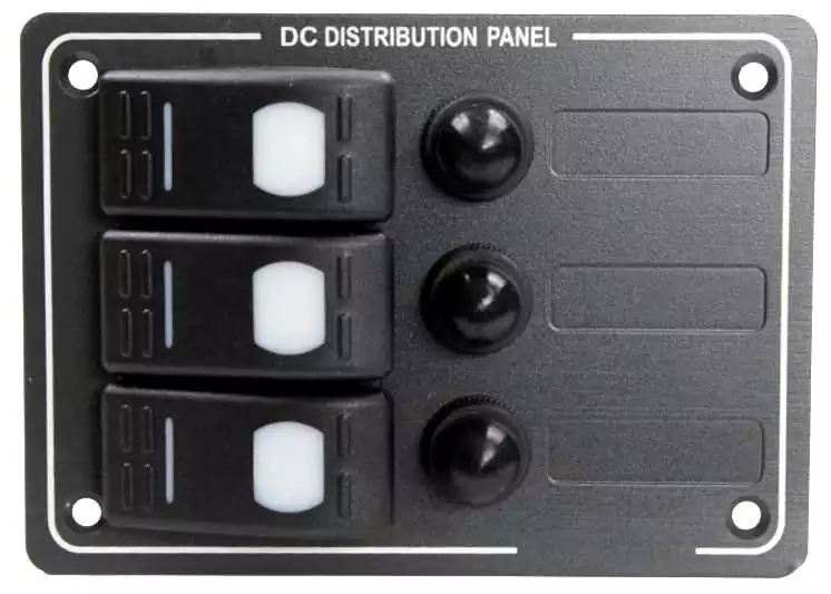Prix Promo Tableau électrique étanche 3 positions ABS noir 110mm X 130mm