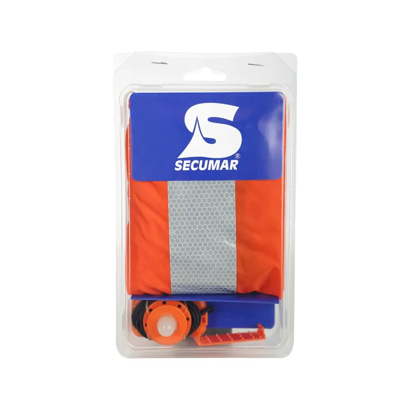 Pas Cher Secumar Ultra 170 pack d‘accessoires comprenant un feu SOLAS et Sprayhood
