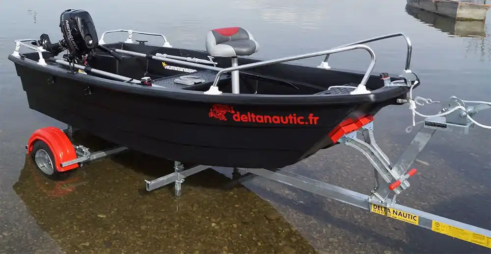 Pas Cher Barque Spacieuse 3m20 + Mercury + remorque + accessoires en option