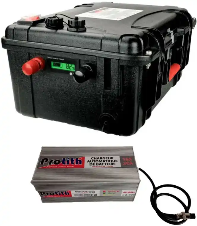 Offre Exclusive Valise Batterie Lithium 160Ah 24V + sortie régulée + chargeur offert