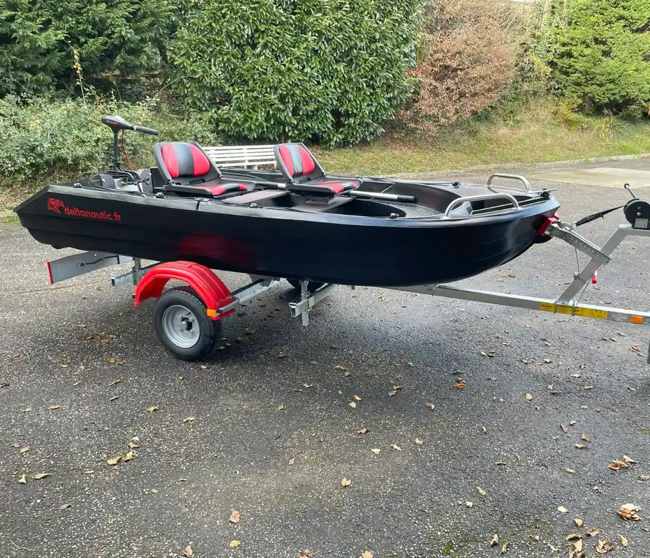 Pack d‘ EXPO Barque Falco 360 Blacky + Remorque GT Grand Tourisme + 2 sièges + 1 moteur électrique Meilleure Vente